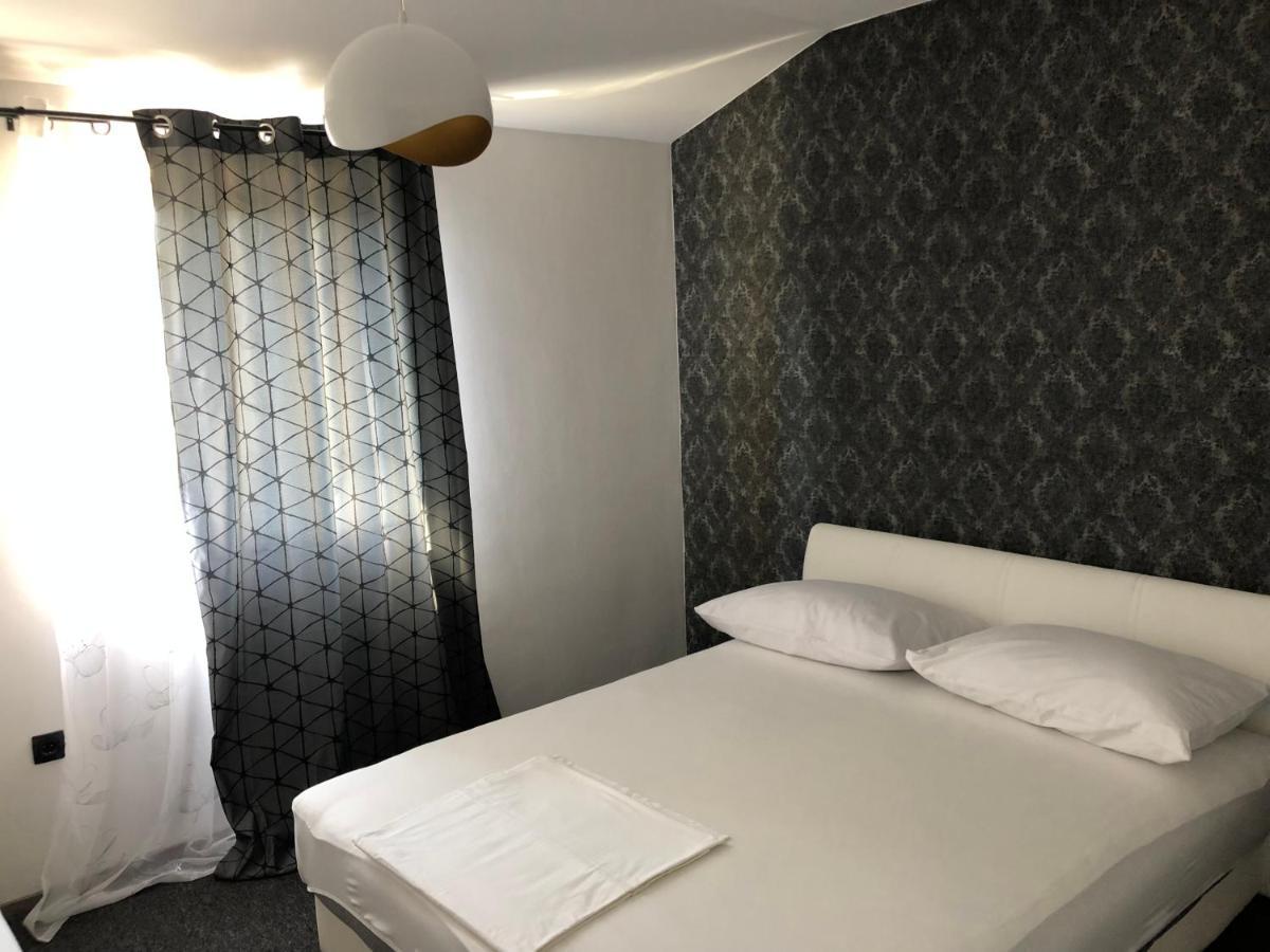 Apartmani Bm Biograd Na Moru Extérieur photo